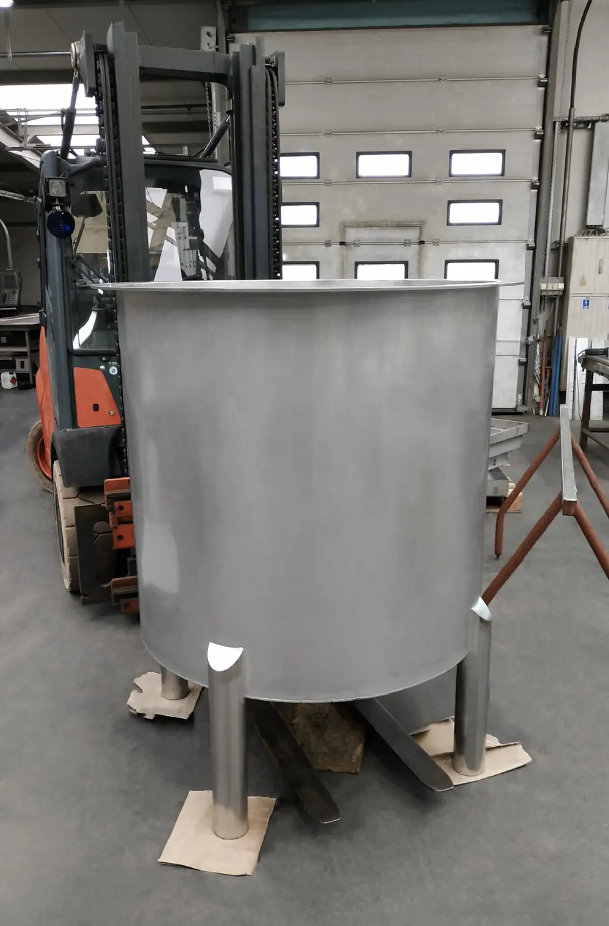 Edelstahltank