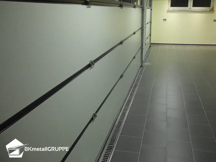 Entwässerungsrinne mit Leiterrost